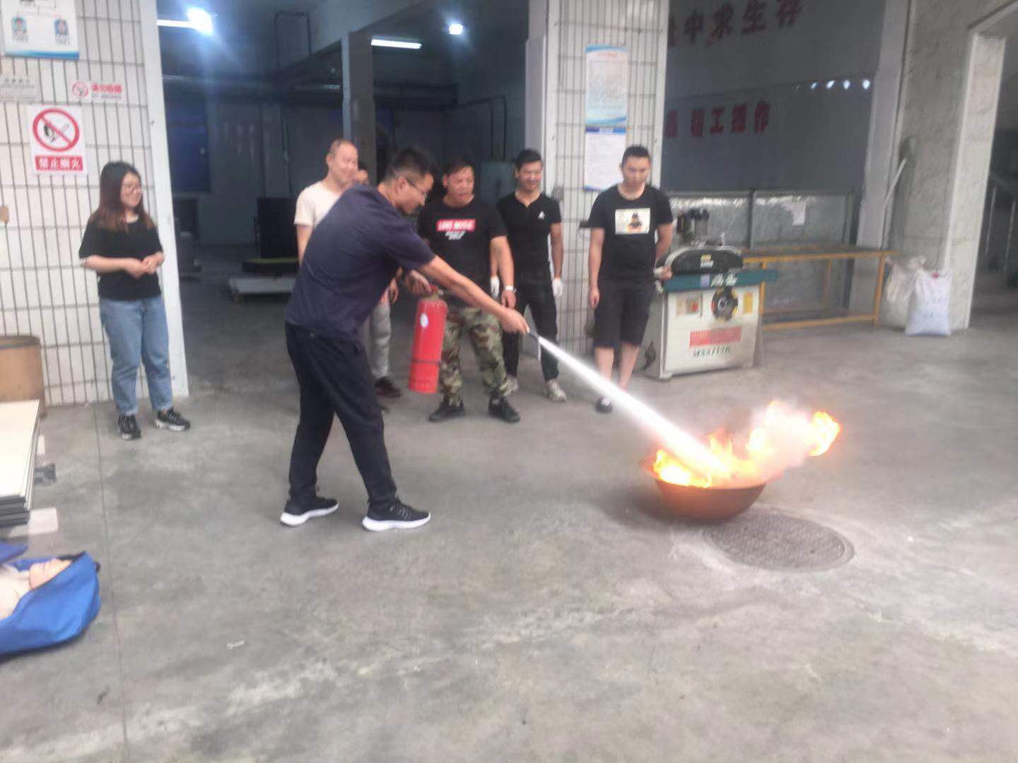 滅火器使用